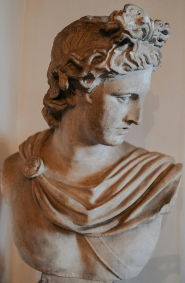 Apollo’ya Ağıt