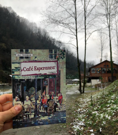 Cafe Esperanza’da Bir Bekleyiş - Ali Teoman